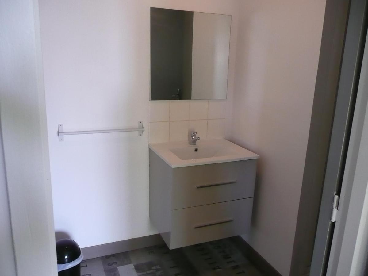 Appartement Tout Confort En Mezzanine A 20Mn A Pied Du Centre-Ville Avec Tv Et Wifi La Rochelle  Exterior photo